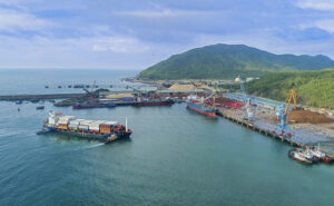 Toàn cảnh Cảng vũng áng – Hà tĩnh.